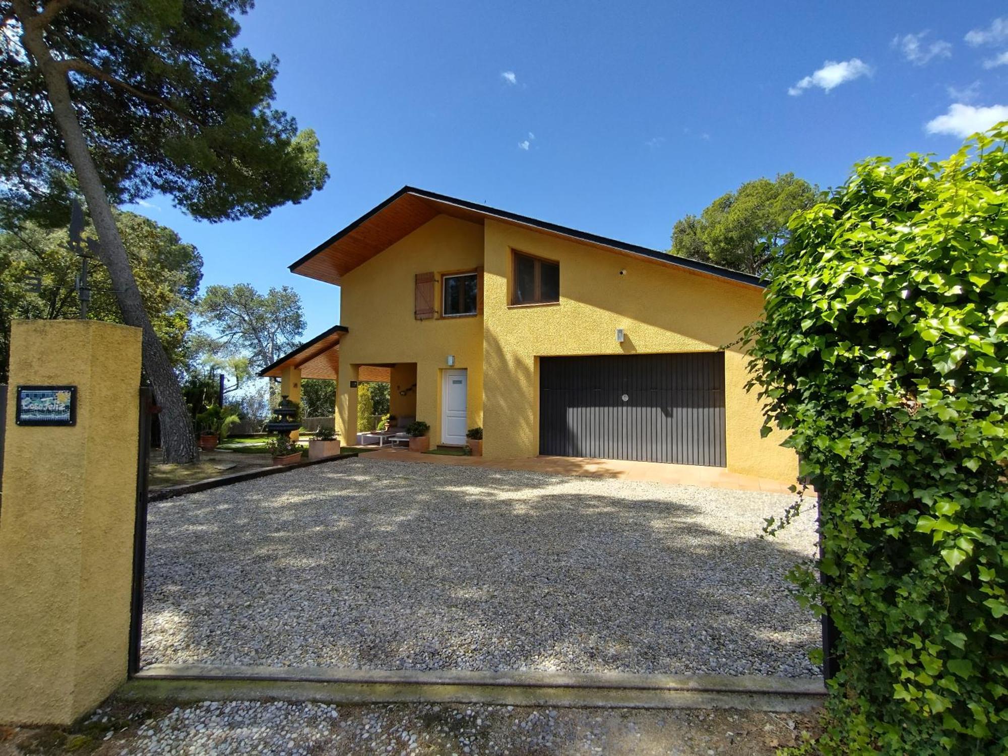 Casa Feliz Villa Sant Cebrià de Vallalta Екстериор снимка